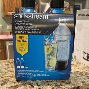 1L Classic Carbonating Bottles Black Twin Pack Dishwasher Safe